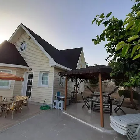 Kusadasi Sezonluk Oezel Havuzlu Bungalov Villa Only Seasonal Rental Villa Minimum 60 Days Villa Kusadası