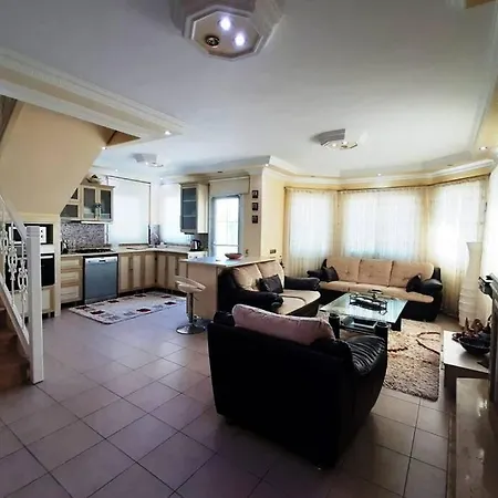 Kusadasi Sezonluk Oezel Havuzlu Bungalov Villa Only Seasonal Rental Villa Minimum 60 Days Villa Kusadası